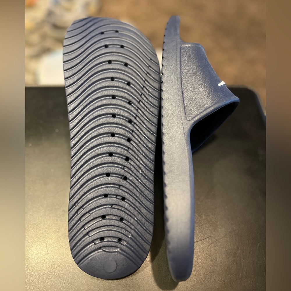 NWOT Nike Slides size 13 - Picture 4 of 6